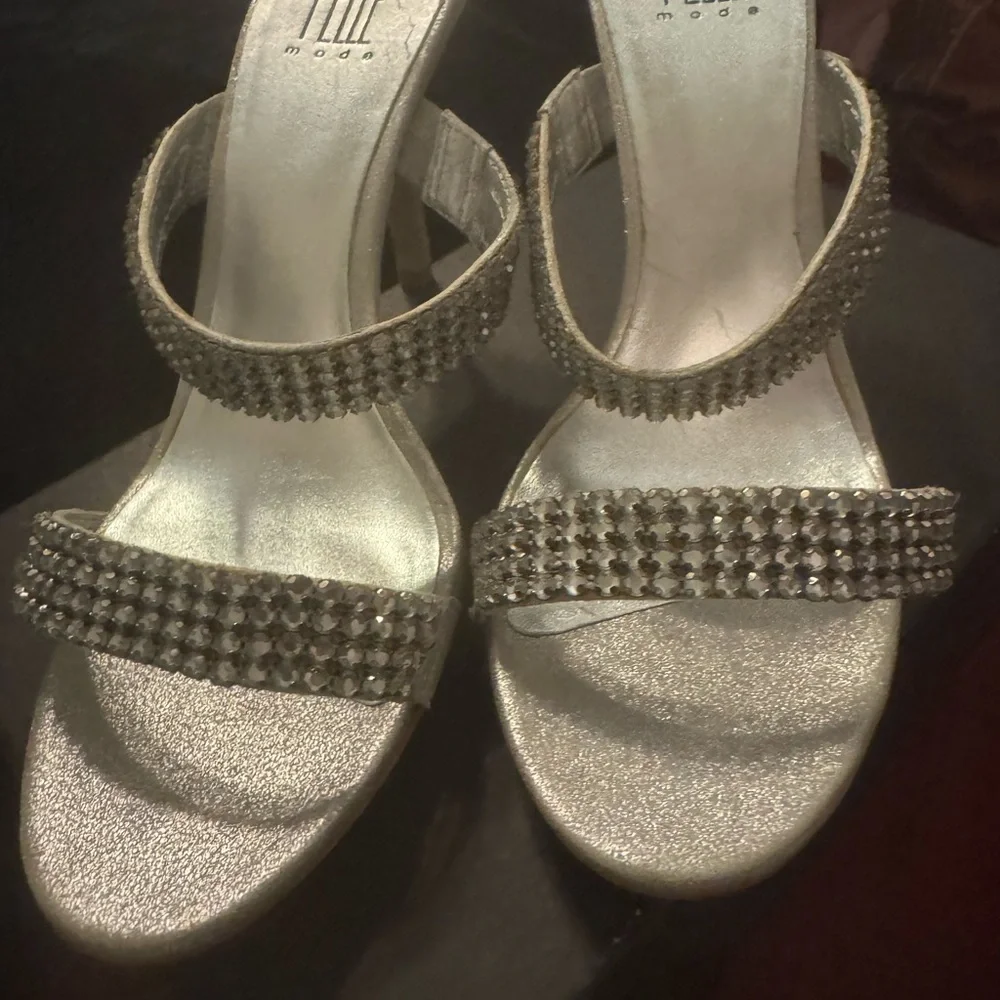 Pelle Moda Silver Rhinestone Heels - Picture 2 of 6